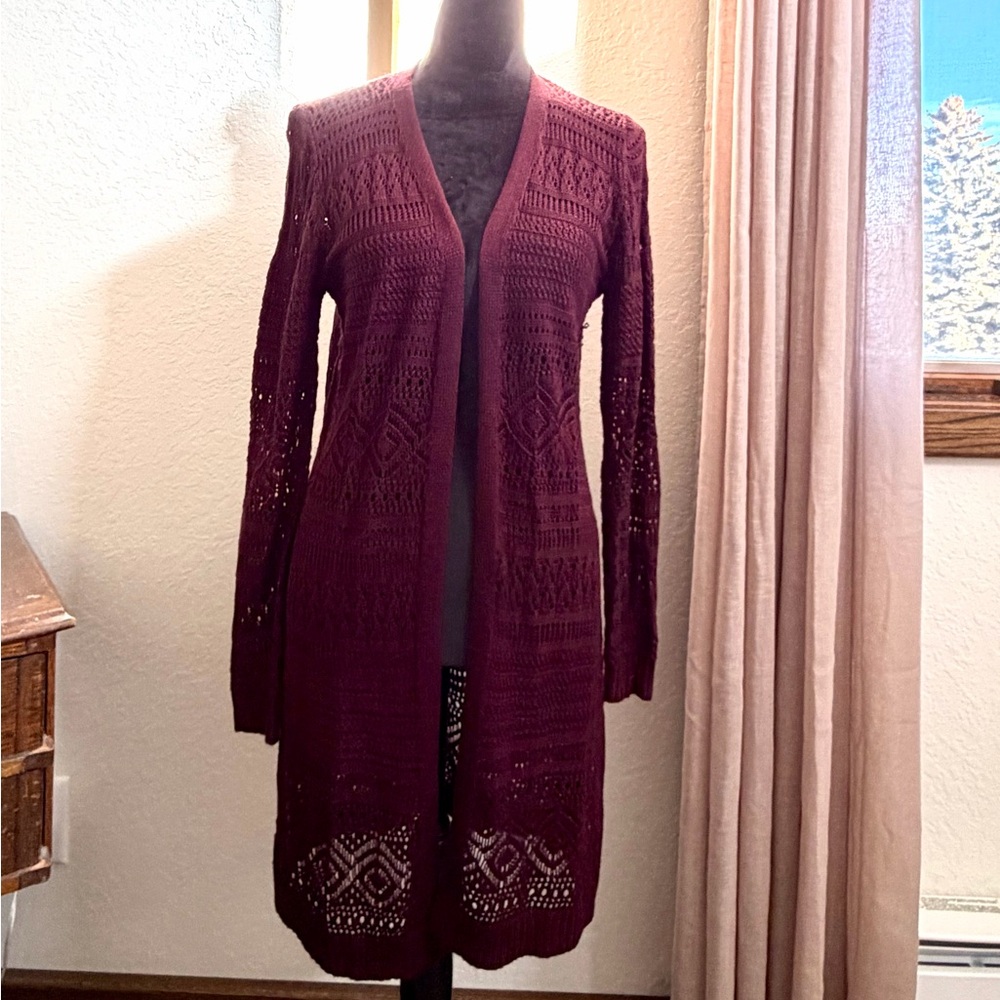 Chic Maroon Open-Front Cardigan
